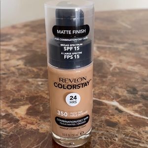 Revlon Colorstay Rich Tan